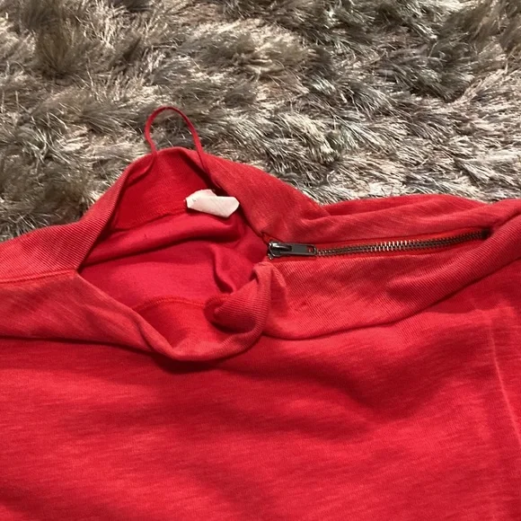 WE THE FREE Unique Sweater - Picture 2 of 4